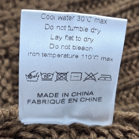 Cable Knit Extra Large Brown Cardigan - Picture 4 of 6